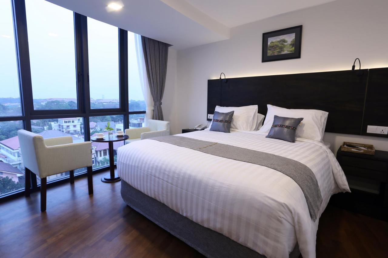 Hotel Scion Янгон Экстерьер фото