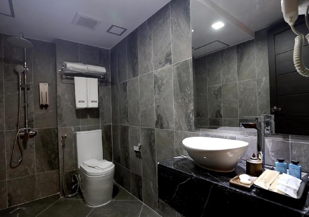 Hotel Scion Янгон Экстерьер фото